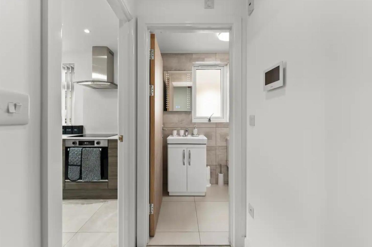 A Stylish Luxury 2 Bedroom Duplex Apartment Cardiff Luaran gambar
